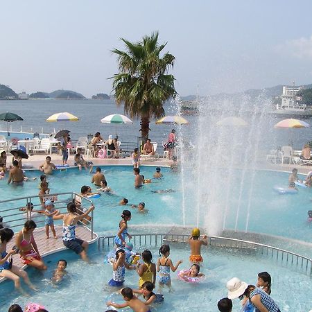 Toba Seaside Hotel Exterior photo
