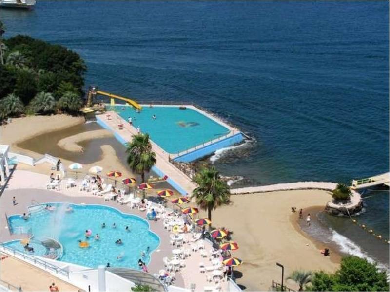 Toba Seaside Hotel Exterior photo