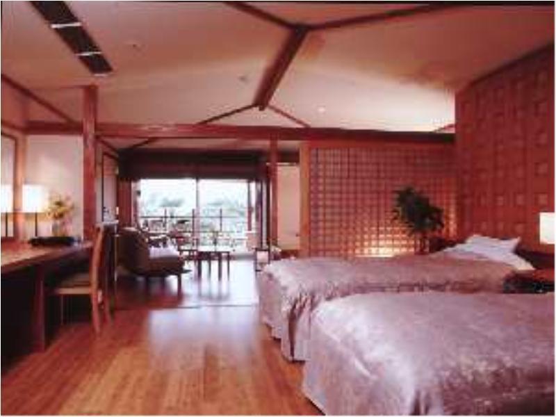 Toba Seaside Hotel Exterior photo
