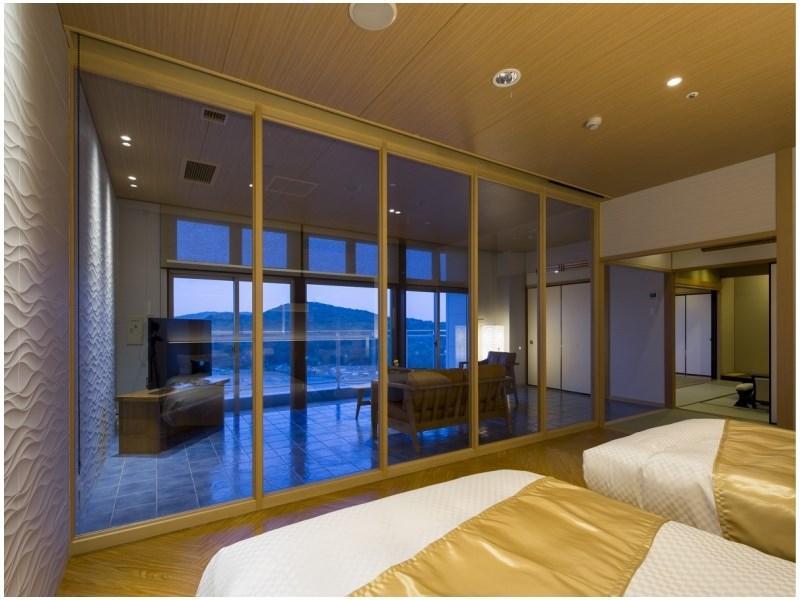 Toba Seaside Hotel Exterior photo