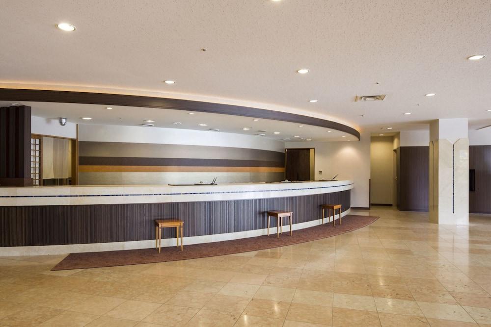 Toba Seaside Hotel Exterior photo